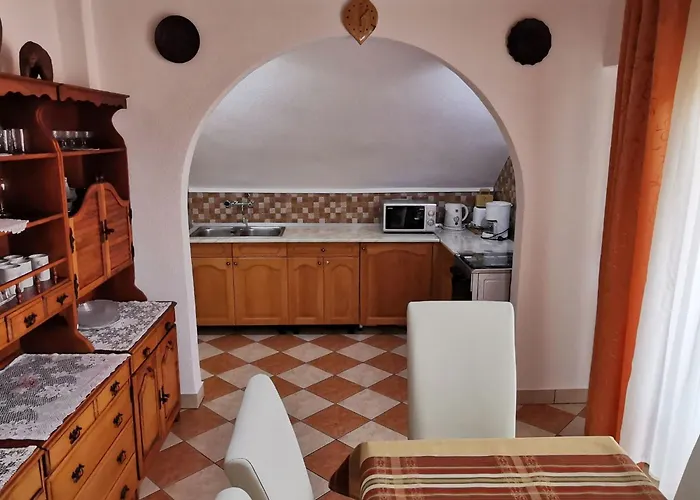 Grosse Fuer 6 Personen By Interhome 佐洛卡罗斯